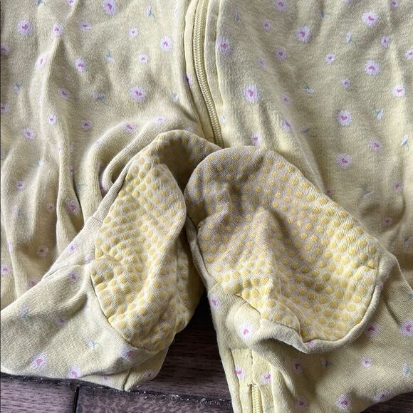 🫶🏻6/$25 Yellow Floral Kids One Piece - Picture 2 of 2